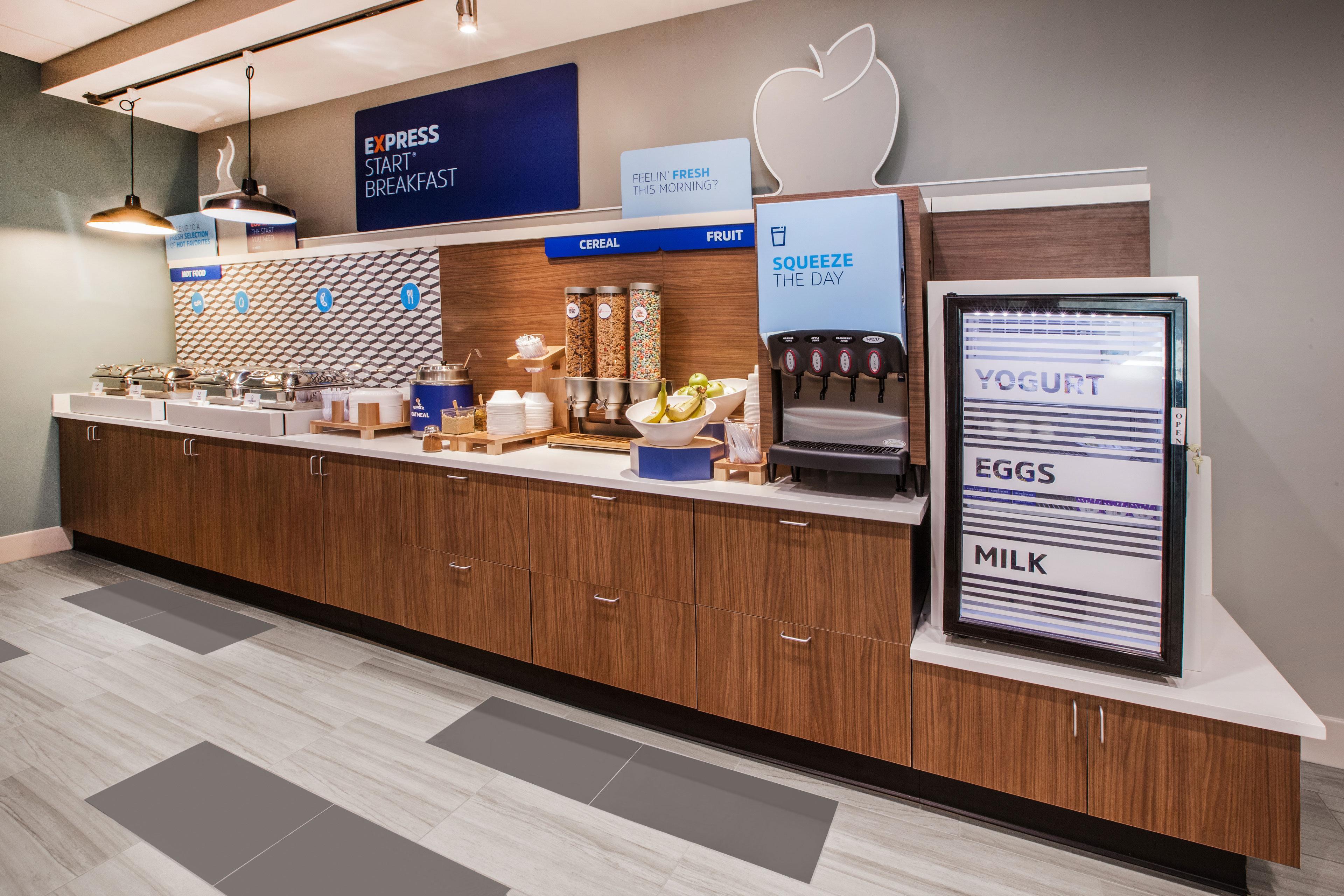 Express & - Hwy 99 By Ihg Hotel Elk Grove