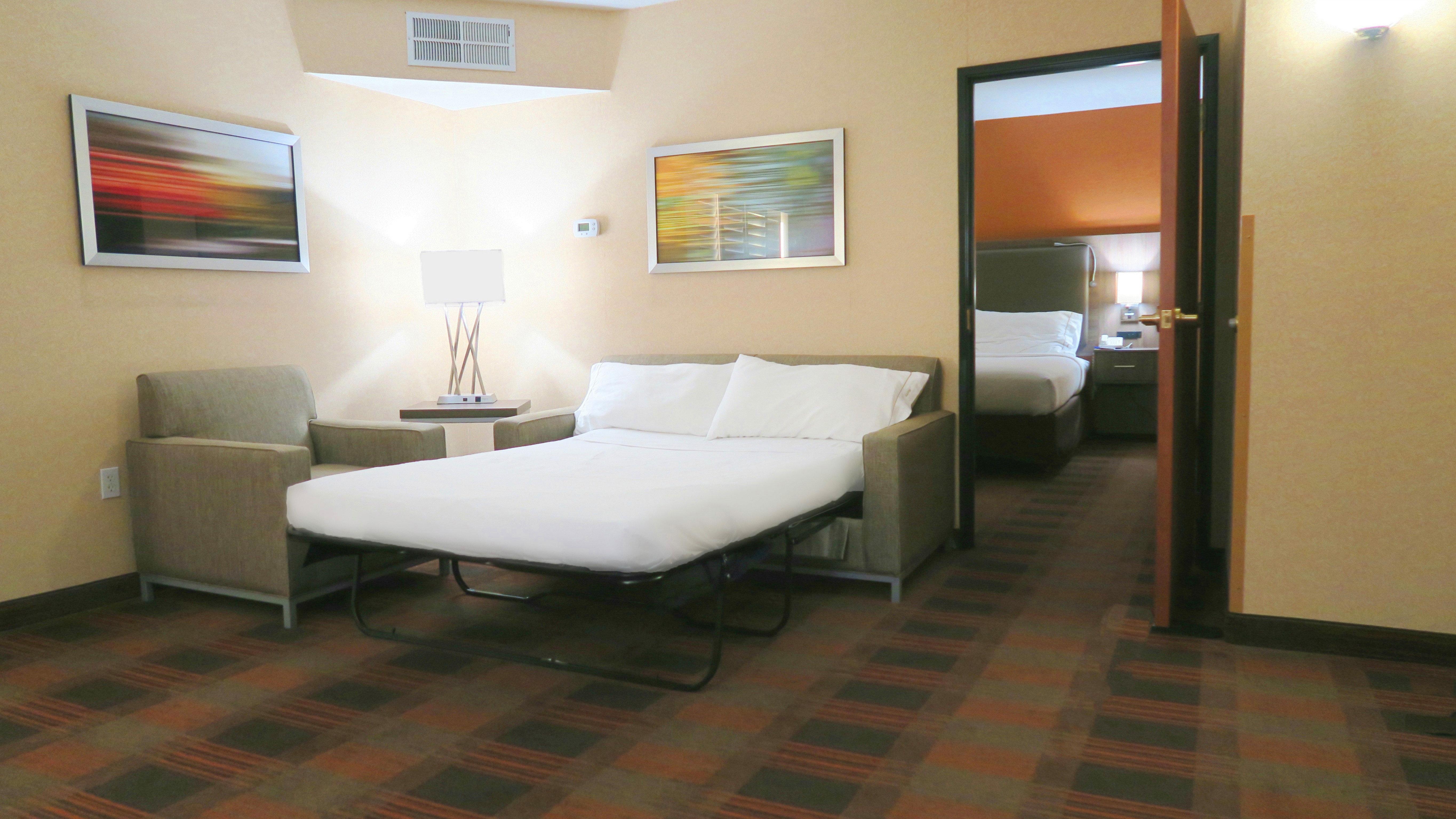 Express & - Hwy 99 By Ihg
