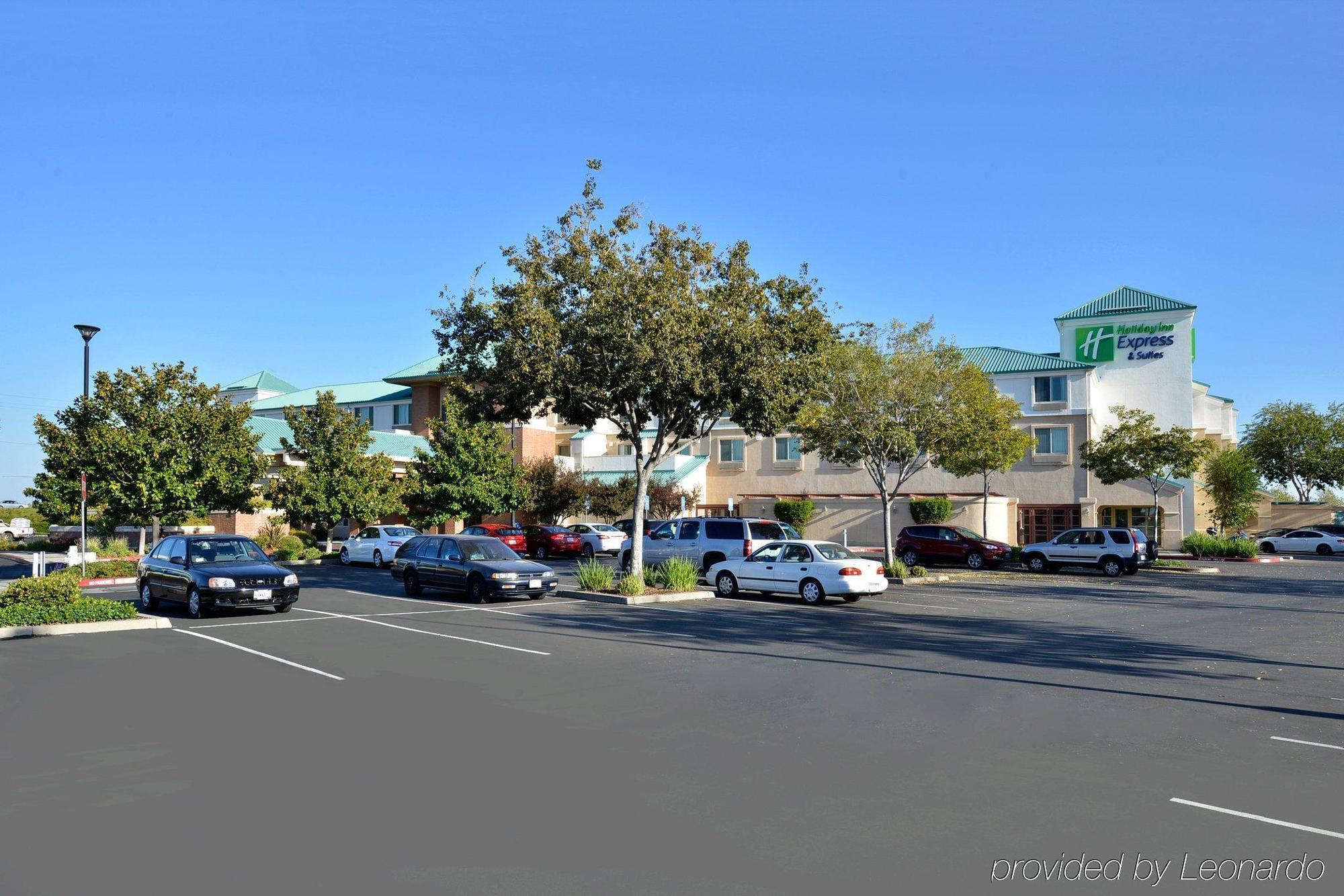Express & - Hwy 99 By Ihg 3* Elk Grove