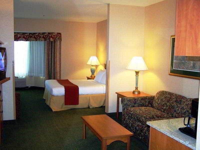 Hotel Express & - Hwy 99 By Ihg Elk Grove